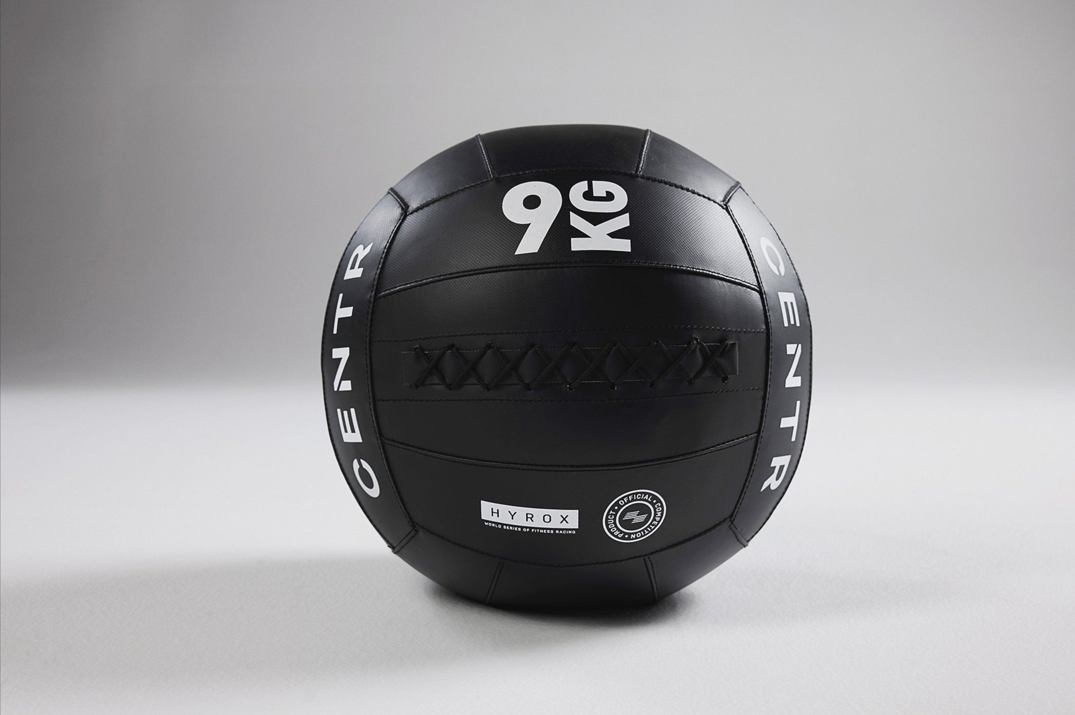 Centr x Hyrox 9 kg Competition Wall Ball – HYROXWORLD Store US